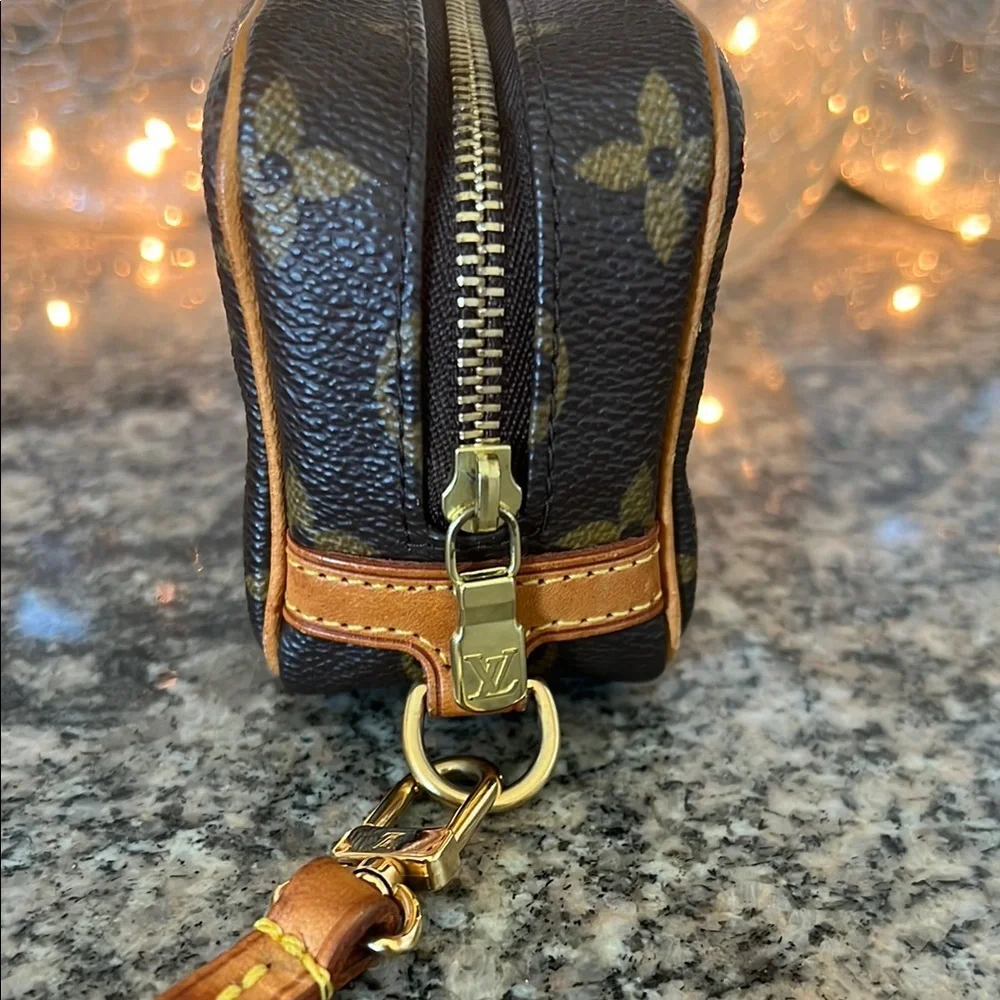 Louis Vuitton Trousseau Wapity  Monogram Pouch